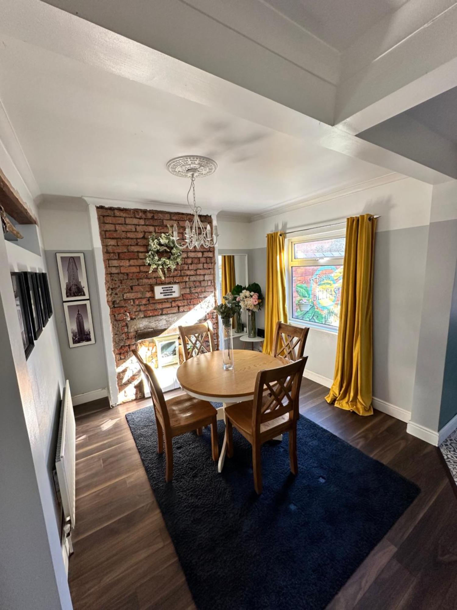Cosy Two Bed Terraced House 7Min Drive From City Belfast Exterior foto
