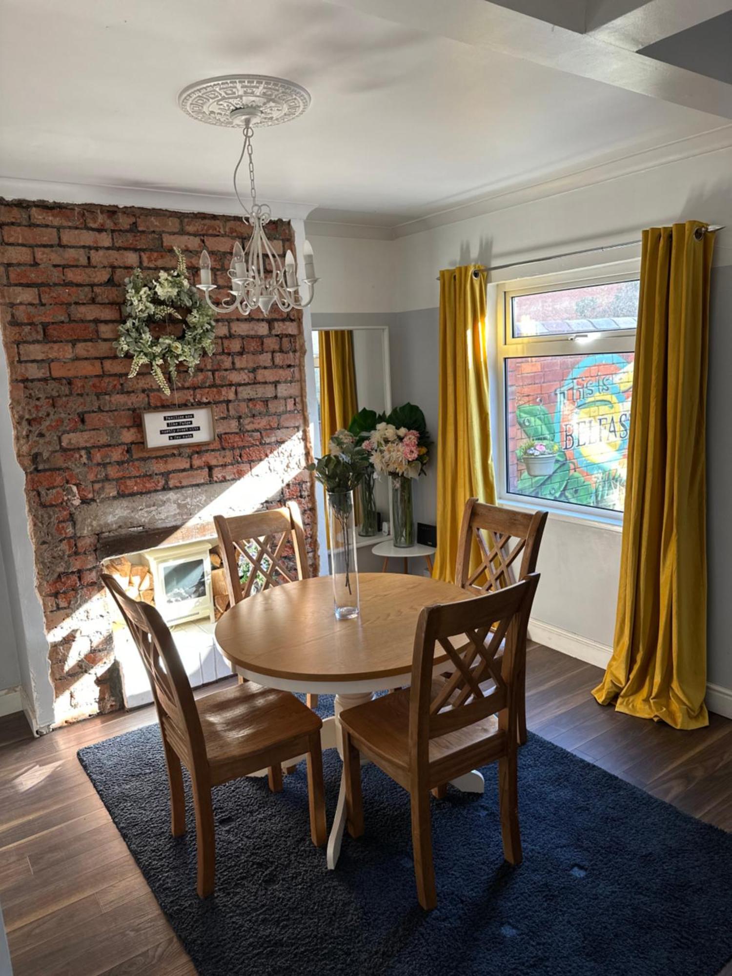 Cosy Two Bed Terraced House 7Min Drive From City Belfast Exterior foto