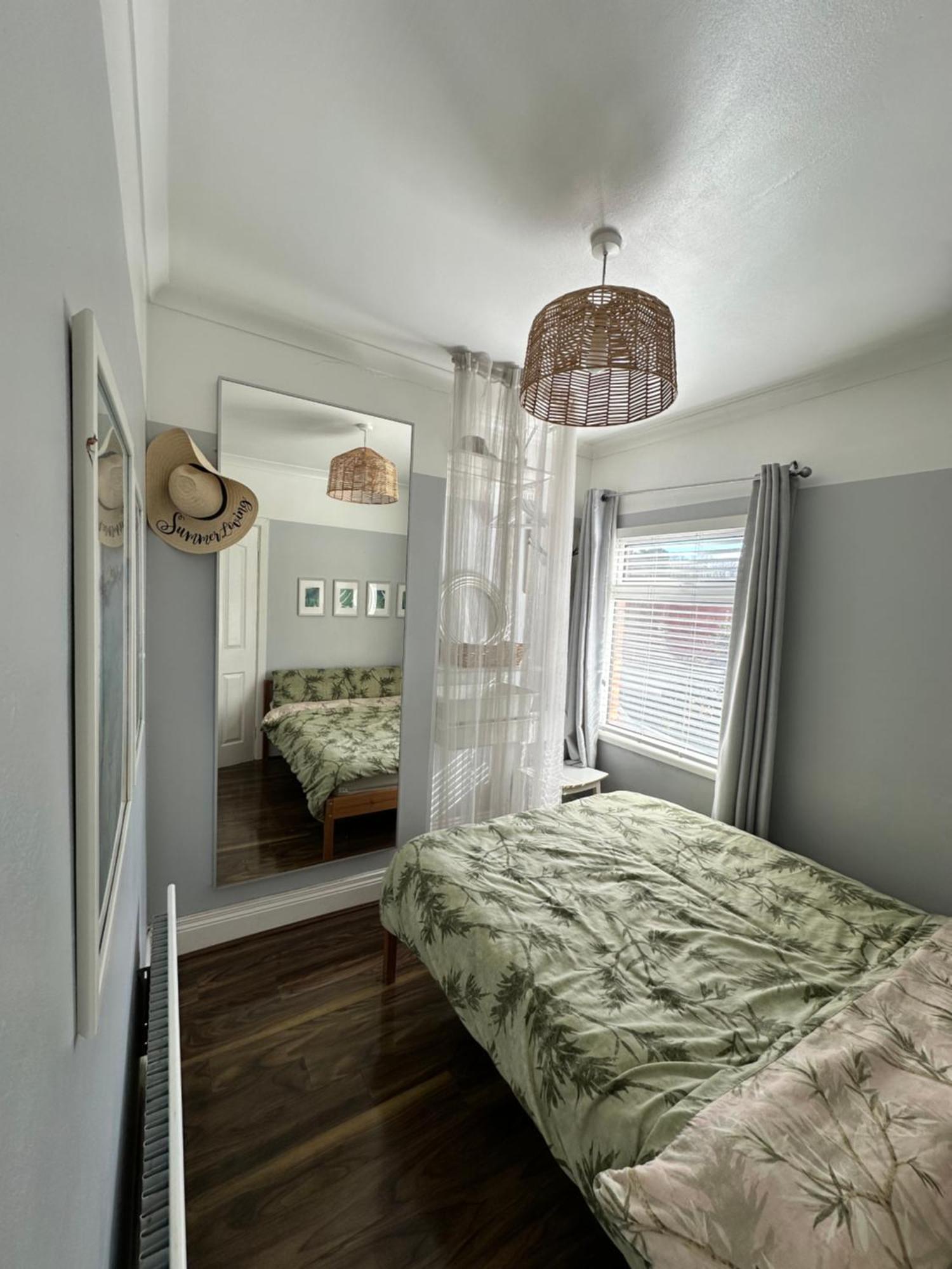 Cosy Two Bed Terraced House 7Min Drive From City Belfast Exterior foto